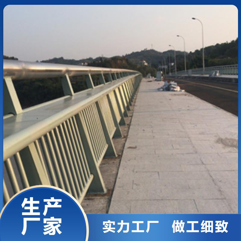 广东本地[展鸿]蓝色钢板包厢护栏立柱来展鸿护栏定制