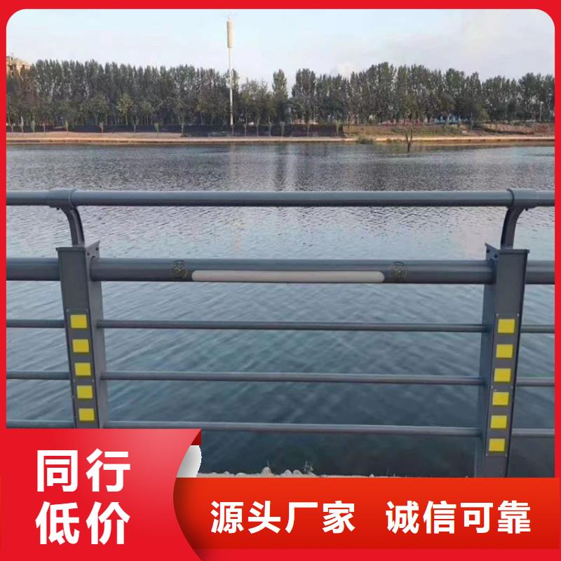 灯光河道防撞栏杆上门测量安装