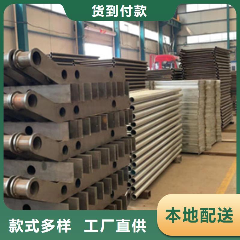道路护栏-LED防护栏杆精工细致打造