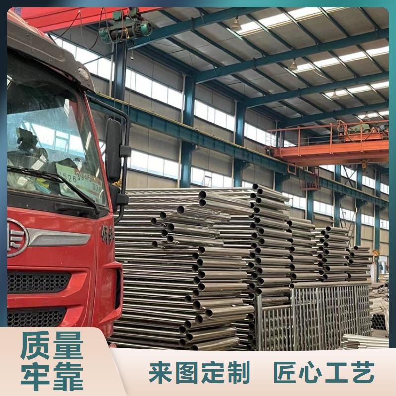 【护栏道路隔离栏用品质赢得客户信赖】