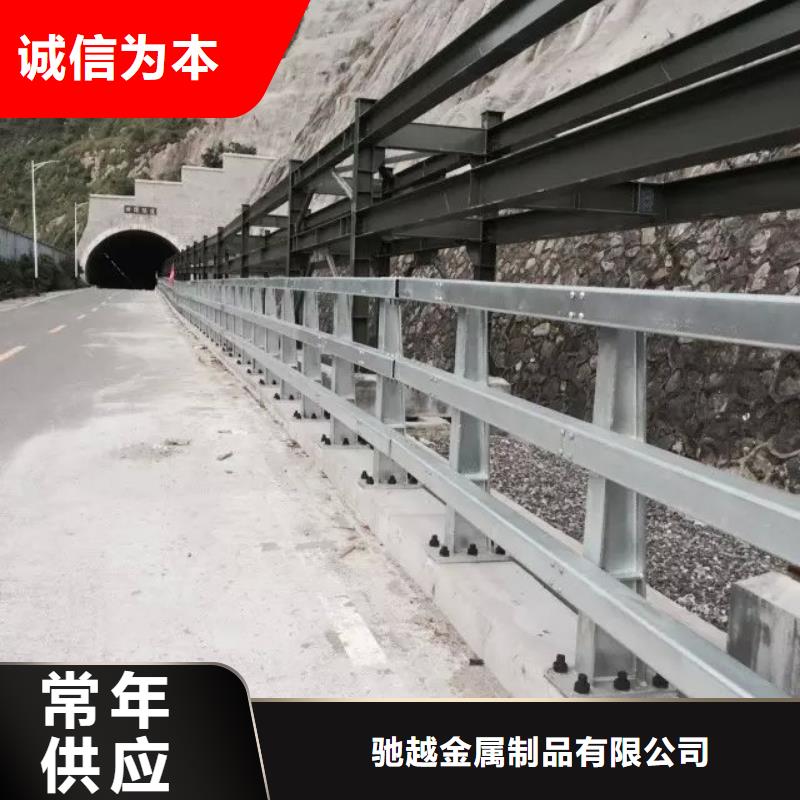 道路护栏钢背木护栏多种规格供您选择